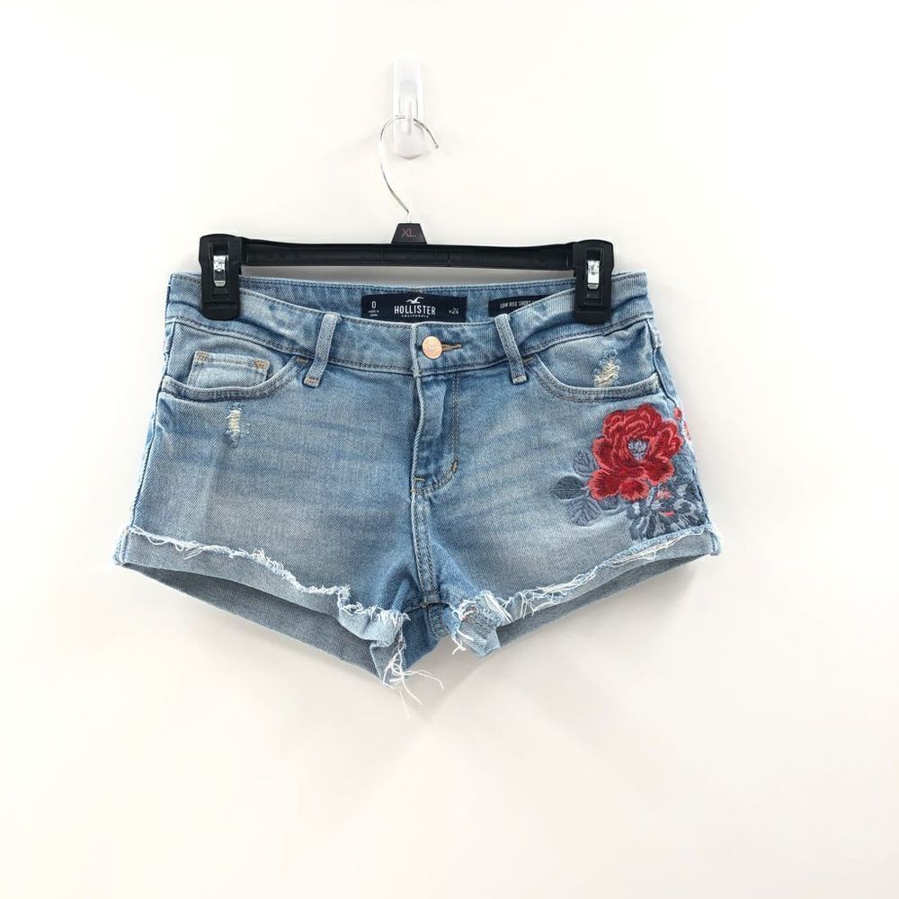 Hollister Low Rise Short Short Floral Embroidered cuff 0/24w - Picture 2 of 11
